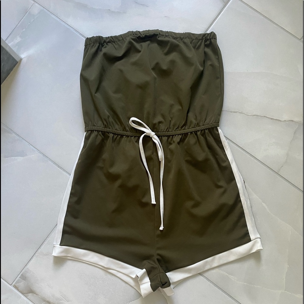 SHEIN Strapless Romper